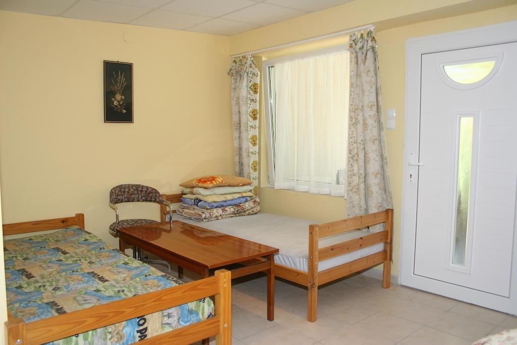 Osrodek Wypoczynkowy Jelonek Hotel Wolsztyn Ruang foto